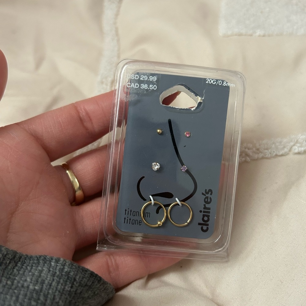 Claire's Gold Nose Ring Set